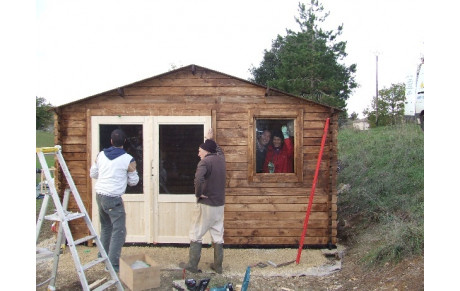 La petite maison en bois.